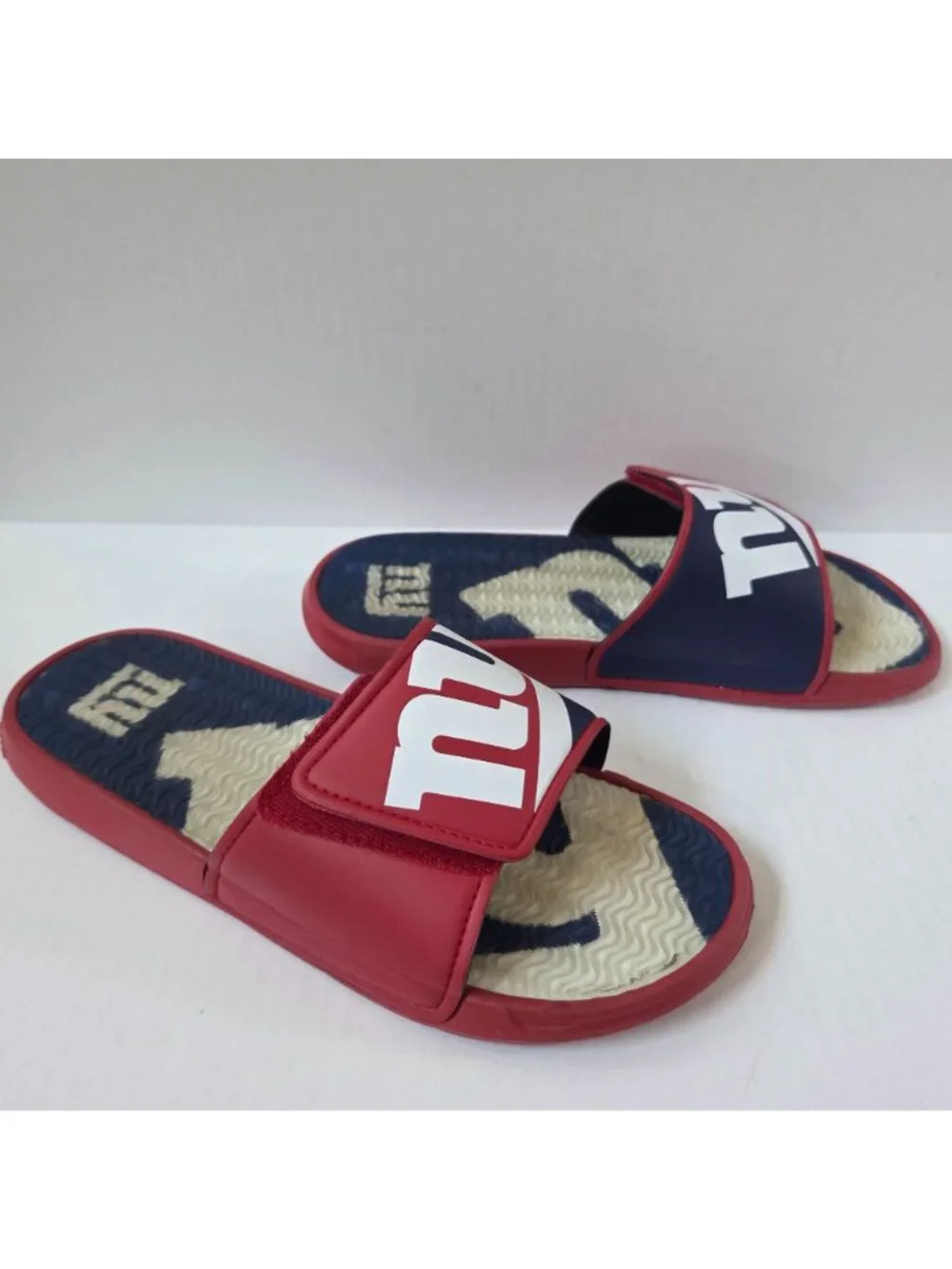 New York Giants Slides Mens 11 / 12 Red Blue Big Logo Gel Sandals Flip Flops